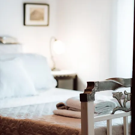 Olive Roots Apartamento Pelei