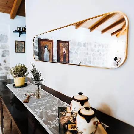 Olive Roots Apartamento Pelei