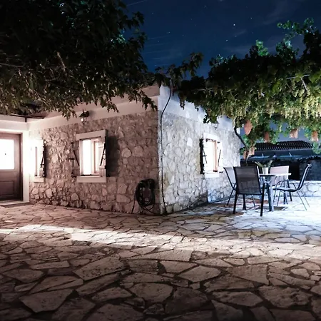 Apartamento Olive Roots Pelei