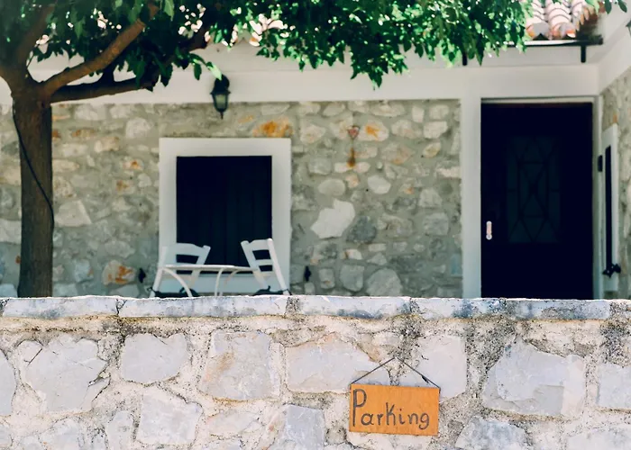 Olive Roots Apartament Pelei